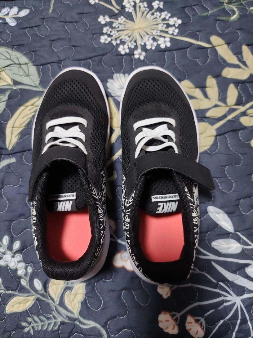 Nike original kid's shoes for girl, Women's Fashion, Footwear, Sneakers