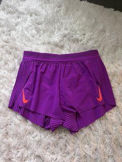NIKE Womens Shorts - S