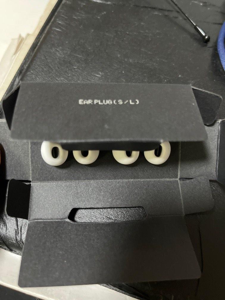 Nothing ear 1 earbuds S & L (Category: Earphones) located in Makati City. Submitted by orenjiroku (Listing ID 1187994052, Image 2). Description: .