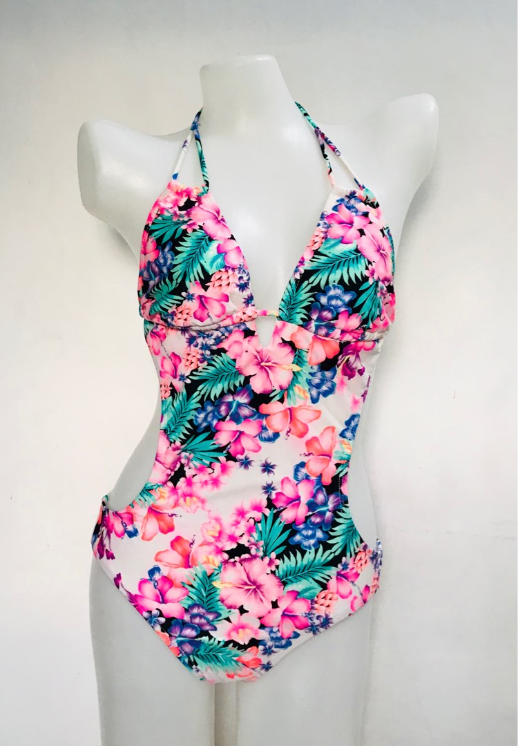 OP swimsuit, Women's Fashion, Swimwear, Bikinis & Swimsuits on Carousell