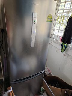 (Category: ) located in . Submitted by cheapsale30 (Listing ID 1187913997, Image 1). Description: .