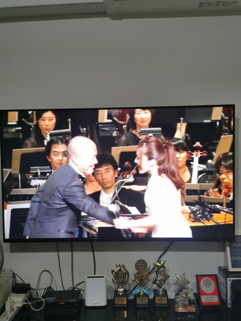 Prism+ E55 (Category: TV) located in Singapore. Submitted by truehawk_492553 (Listing ID 1187928002, Image 2). Description: Purchased in August2020. Selling it to upgrade to bigger TV..