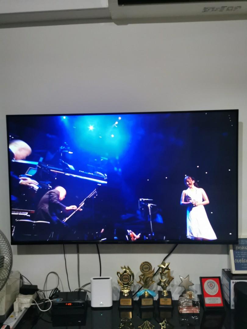 Prism+ E55 (Category: TV) located in Singapore. Submitted by truehawk_492553 (Listing ID 1187928002, Image 1). Description: Purchased in August2020. Selling it to upgrade to bigger TV..