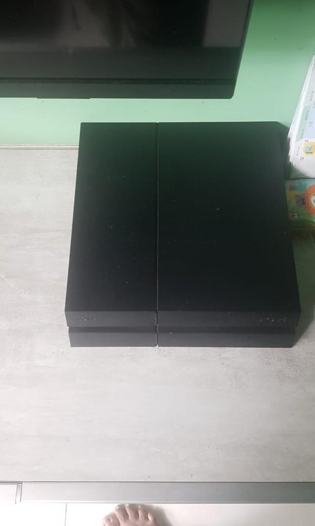 Ps4 for sale. no controller Video Gaming Video Game Consoles
