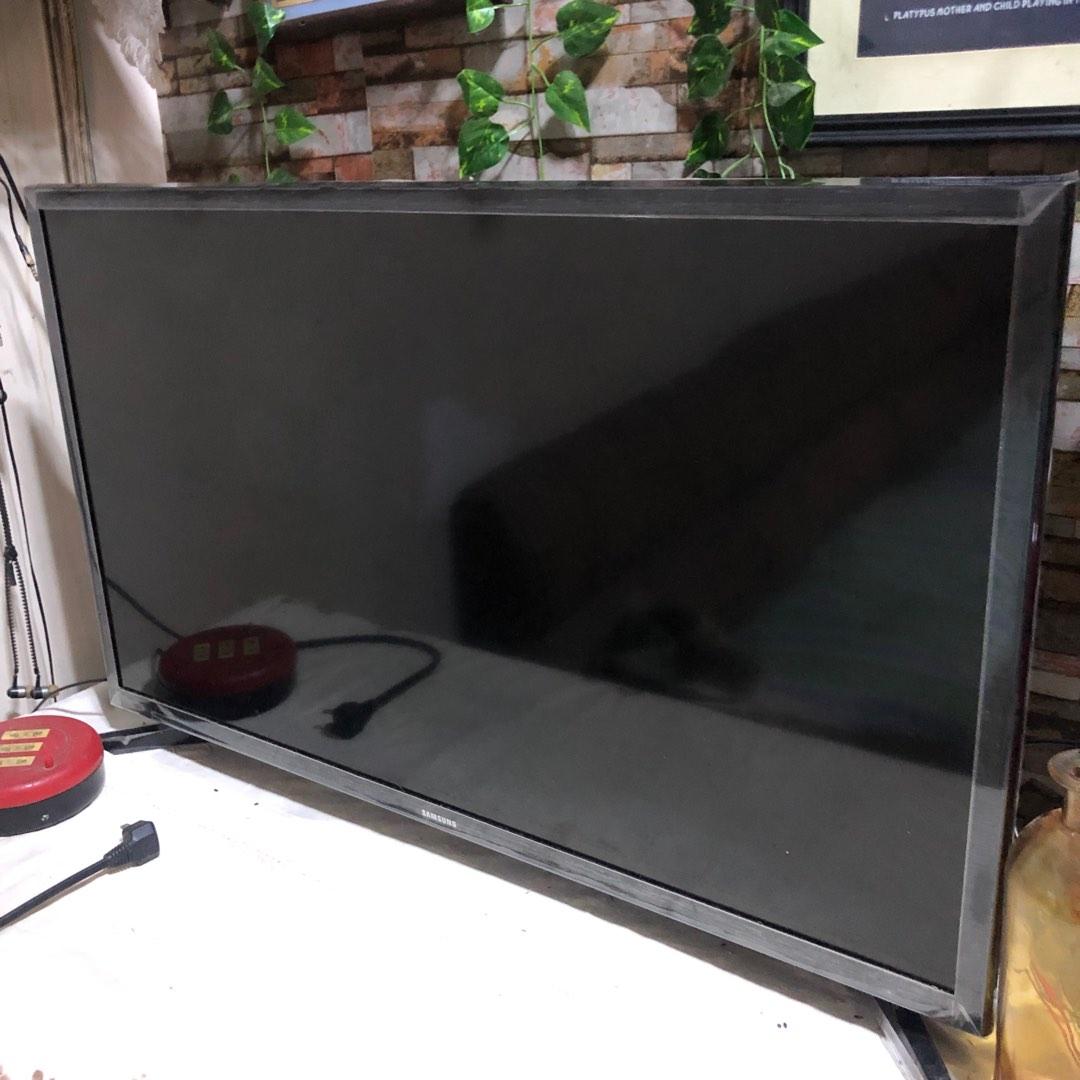 Samsung 32 inch Smart TV, TV & Home Appliances, TV & Entertainment, TV