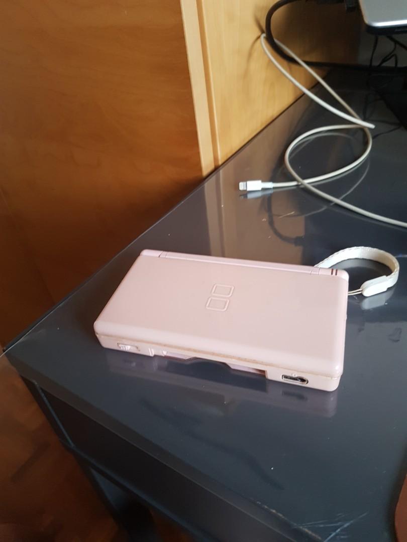 Selling nintendo ds outlet