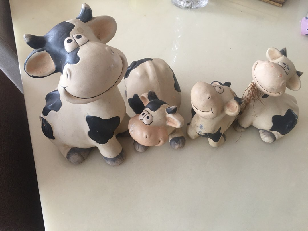 Porcelain cows Outlet