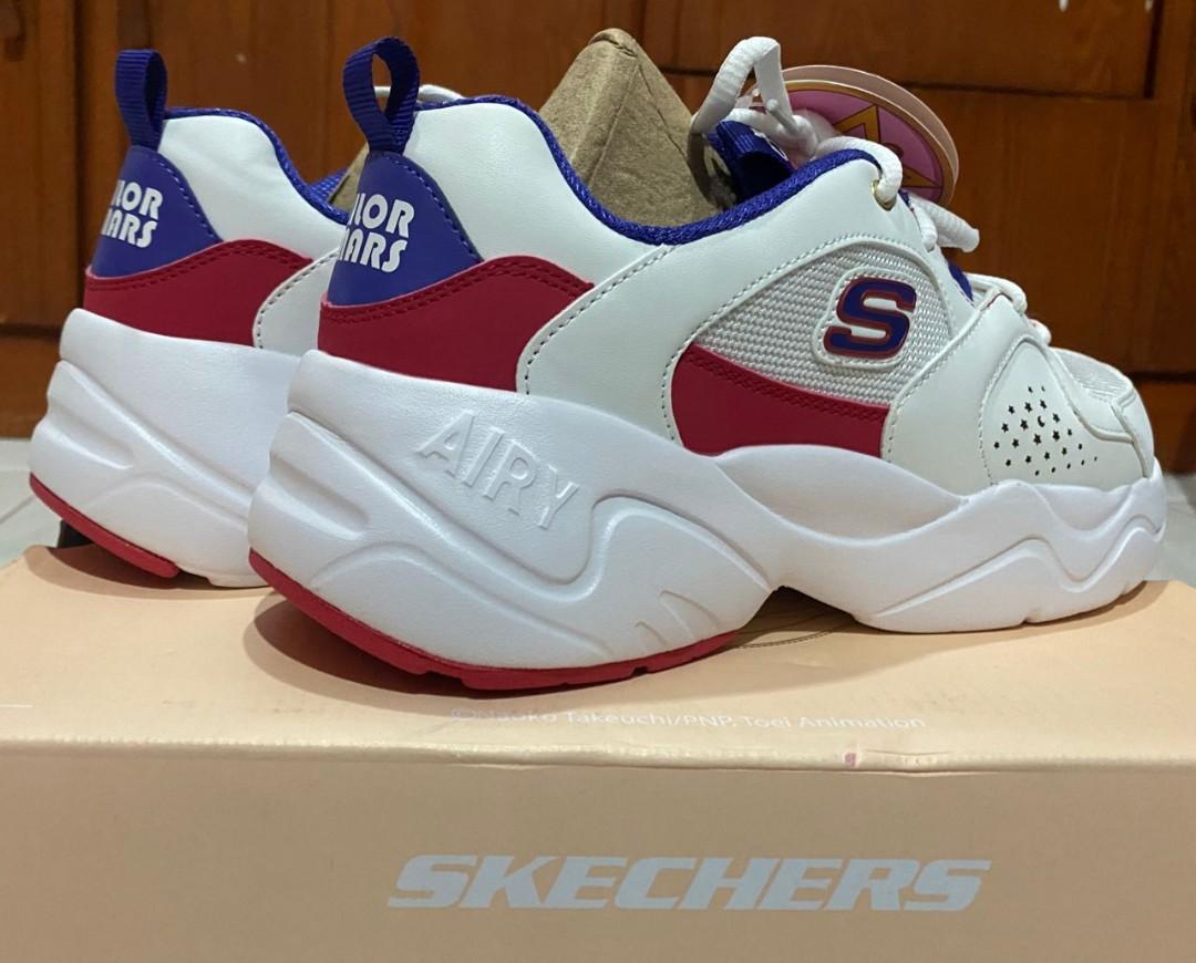 Skechers toei shop animation
