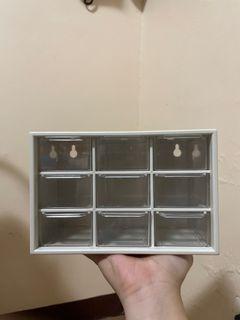 Small storage box