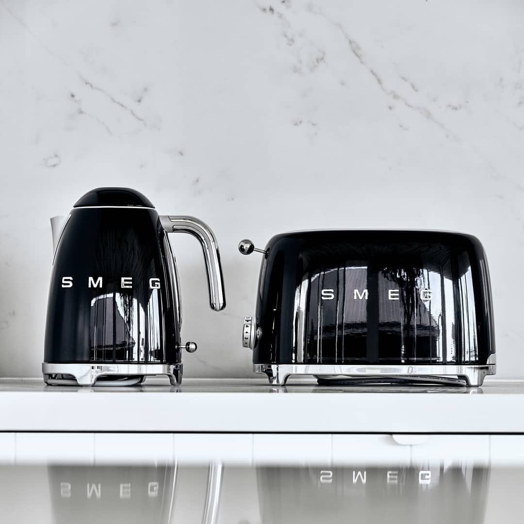 SMEG black toaster kettle set, TV & Home Appliances, Kitchen Appliances