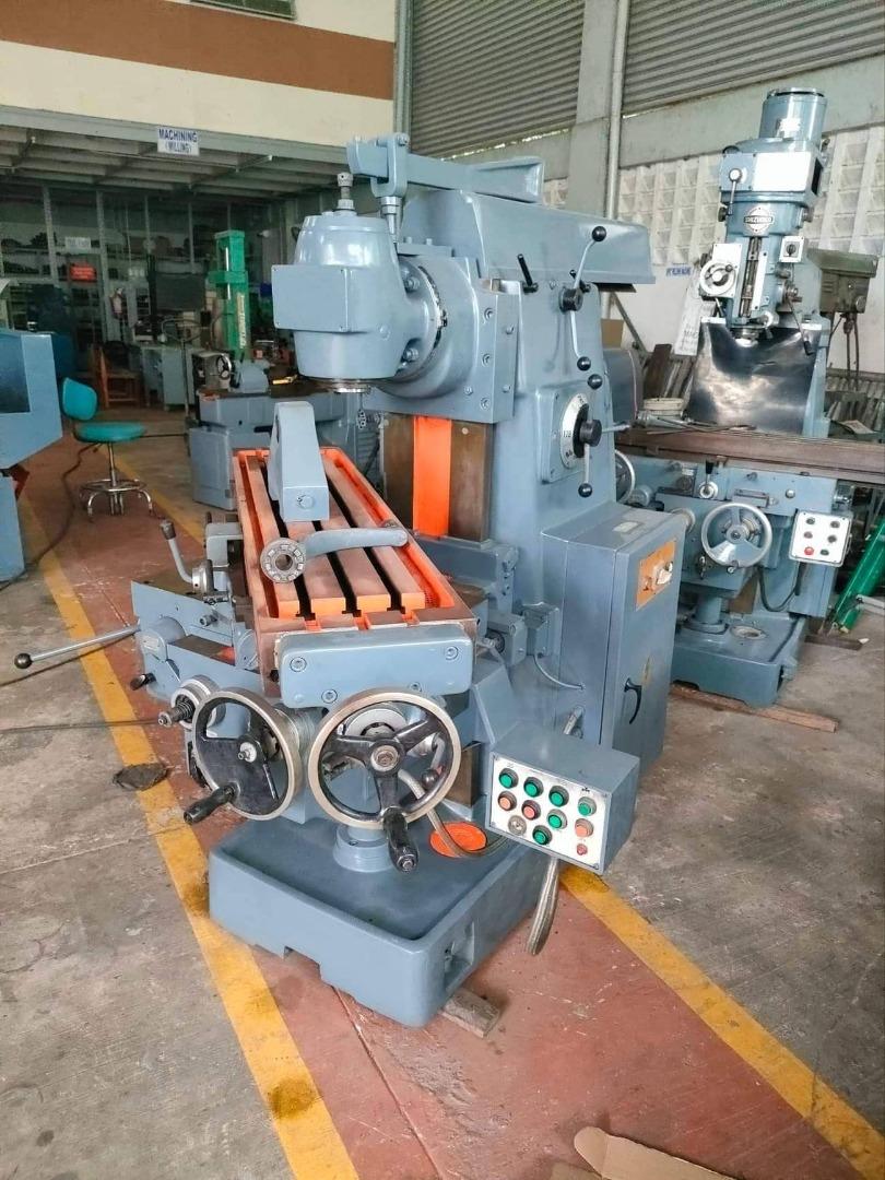 VERTICAL MILLING MACHINE, Commercial & Industrial, Industrial Equipment ...