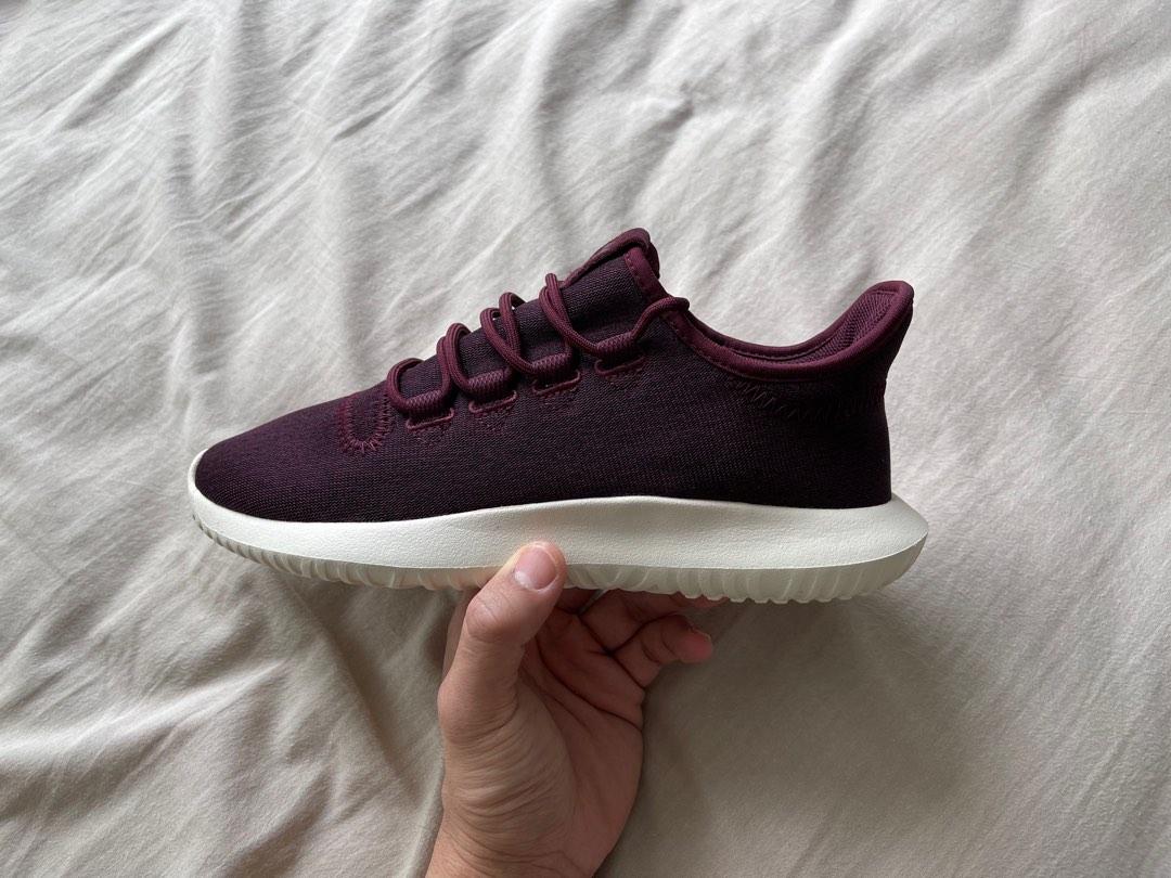 Red adidas tubular sale shadow