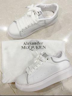 Alexander McQueen 全新厚底小白鞋23cm  