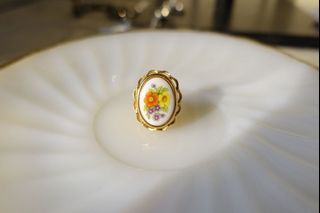 （分類：）位於 。 由 hlypikapi 提交（商品編號 1182764075，圖片 1）。簡介： 。