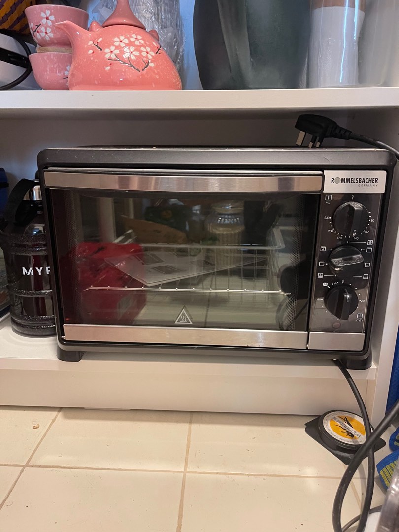 Barely used German oven bought from Takashimaya, TV & Home Appliances