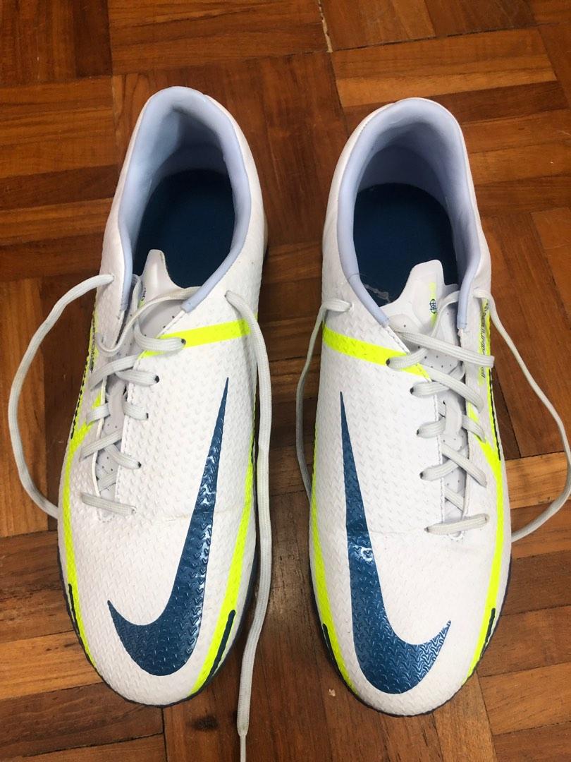 White phantom new arrivals soccer cleats