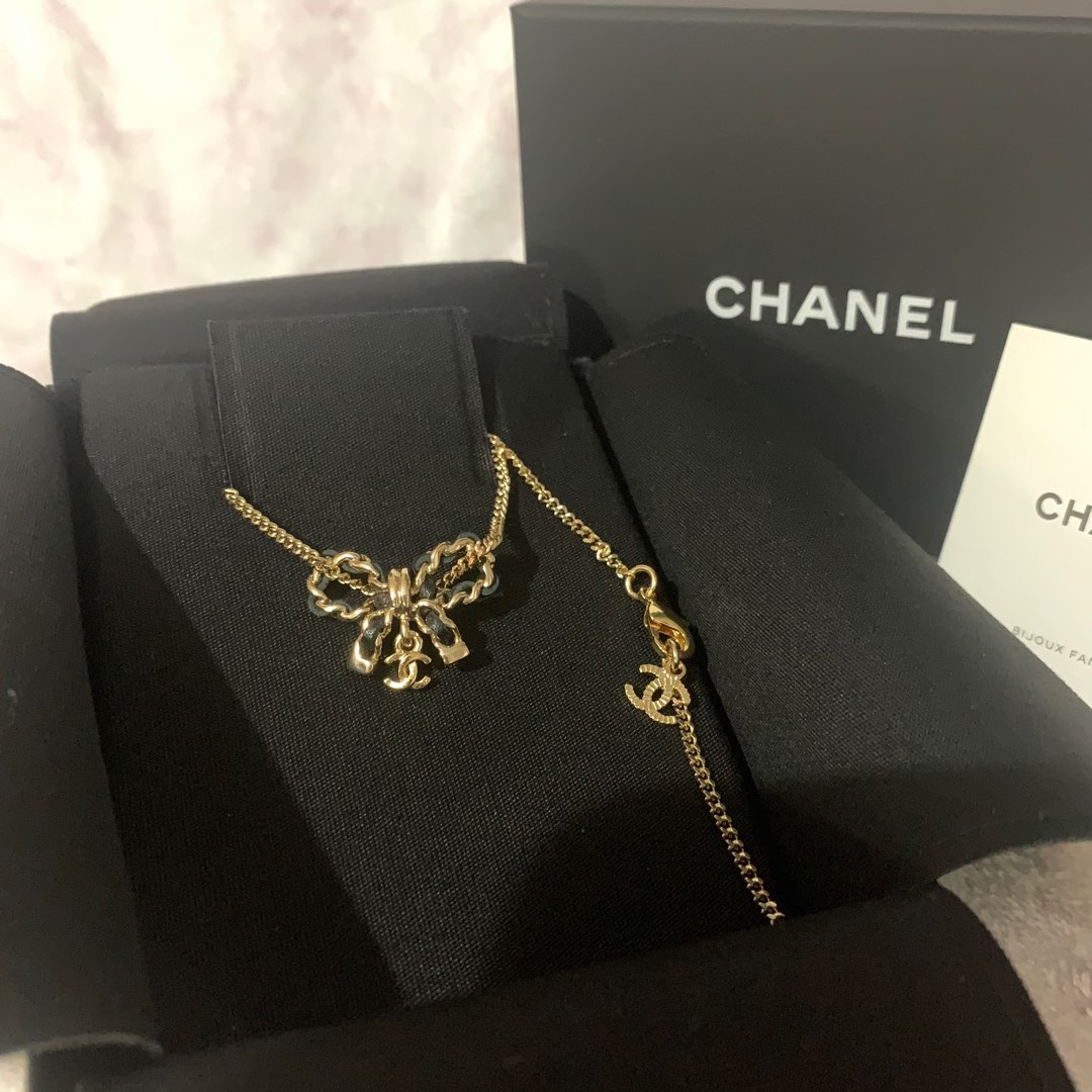 Chanel ribbon necklace discount