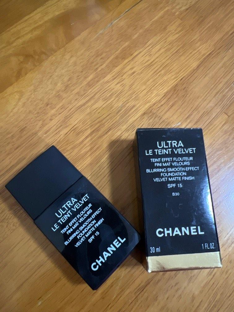 Chanel Ultra - Le Teint Velvet - Teint Effet Flouteur Fini Mat