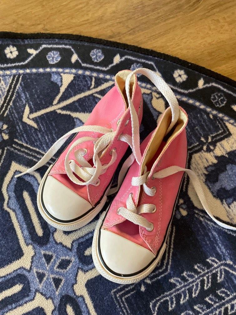 Converse size 8 toddler girls sneakers Babies Kids Babies