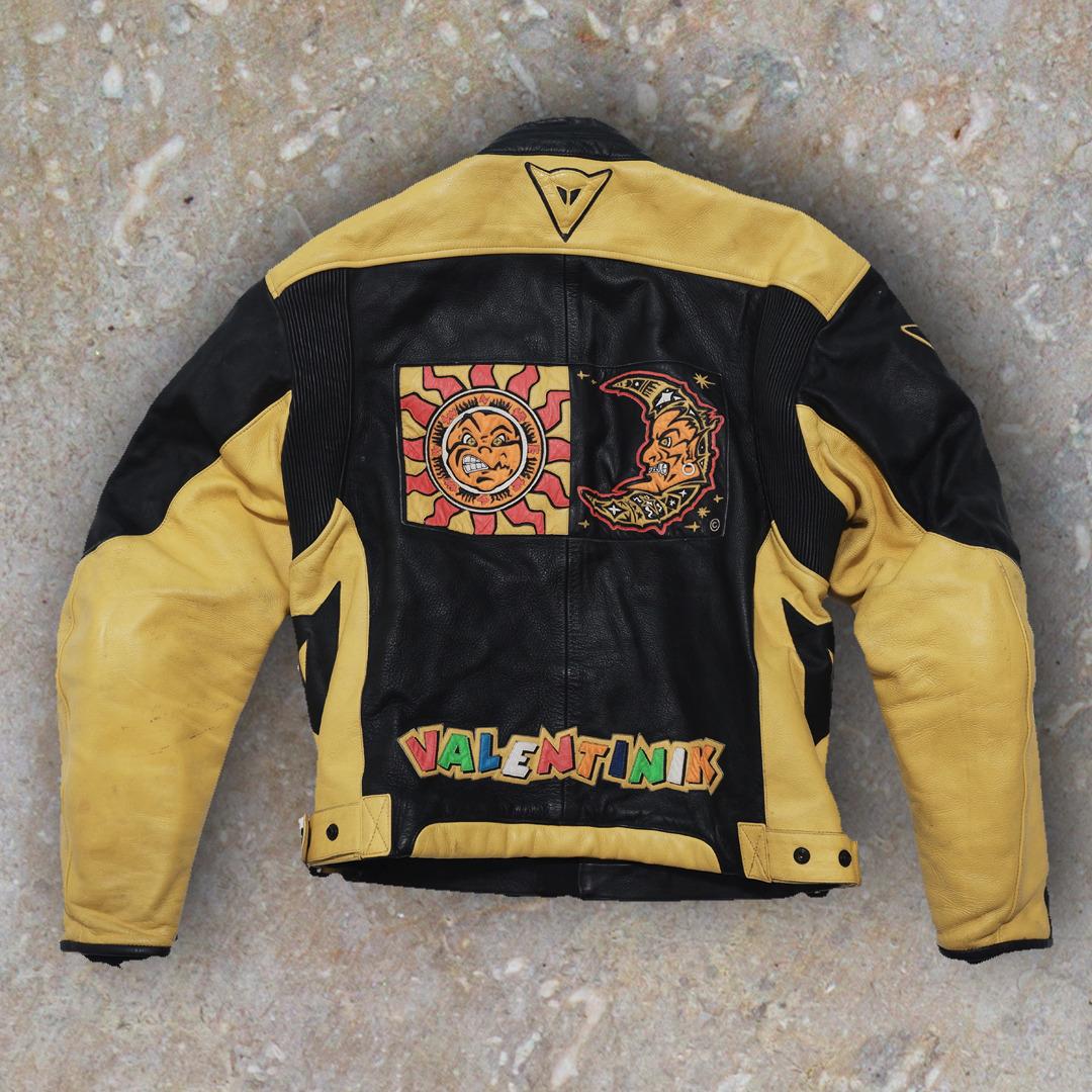 Bandiera Valentino Rossi VR46 - 140x90 Cm, Poliestere, Con Logo E Grafica The Doctor, Per Tifosi - Foto 3