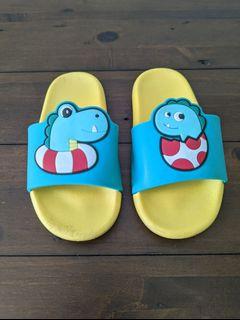 Dinosaur flip flops sandals slippers pool shoes size 26/27