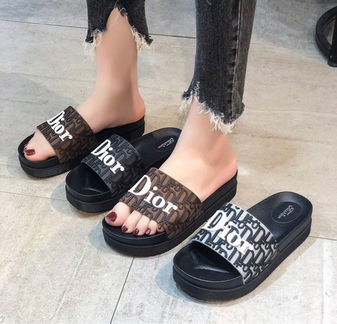 DIOR SANDAL SLIDE SLIPPERS flip flops Women s Fashion