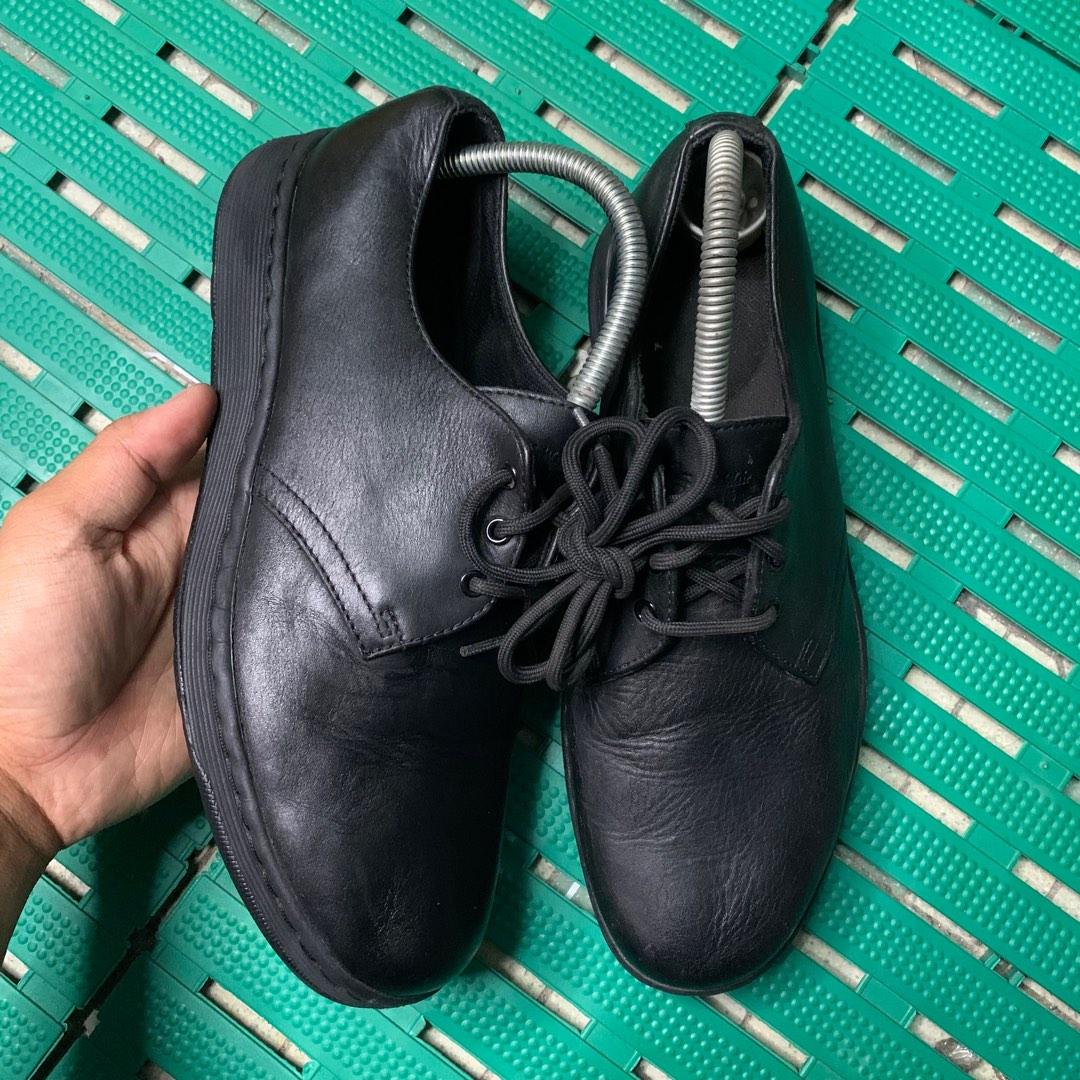 Dr Martens Cavendish Black Men s Fashion Footwear Boots on