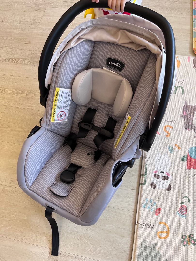 Evenflo Litemax 35 Infant Car Seat Babies Kids Going Out Car
