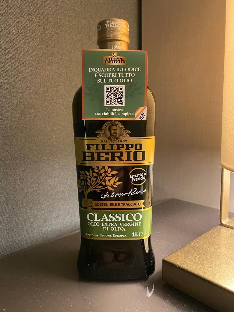 Filippo Berio extra virgin olive oil 1L, Food & Drinks, Spice ...