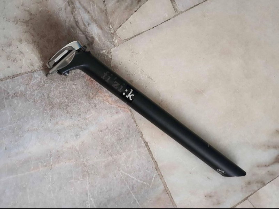 Fizik R3 Aluminium Seatpost Sports Equipment Bicycles Parts