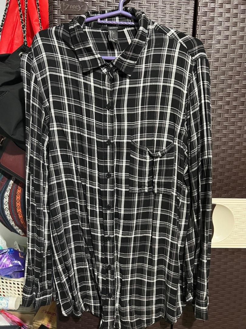 FOREVER 21 PLAID LONGSLEEVES (Category: Tshirts & Polo Shirts ) located in Santa Ana. Submitted by paramorephstore (Listing ID 1182716555, Image 2). Description: Worn twice. Good as new! Large on tag. Rfs: Decluttering.