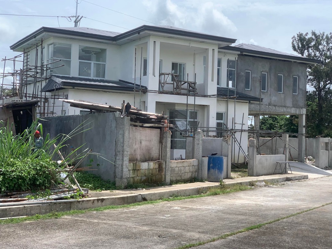 General Trias Cavite House and Lot at Eagle Ridge, lot area 341sqm P15