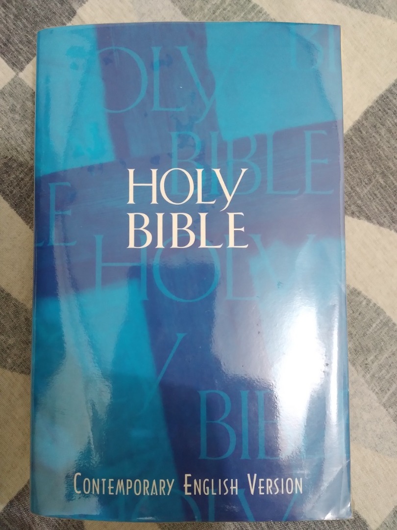 Holy Bible Contemporary English Version 1995, Hobbies & Toys, Books