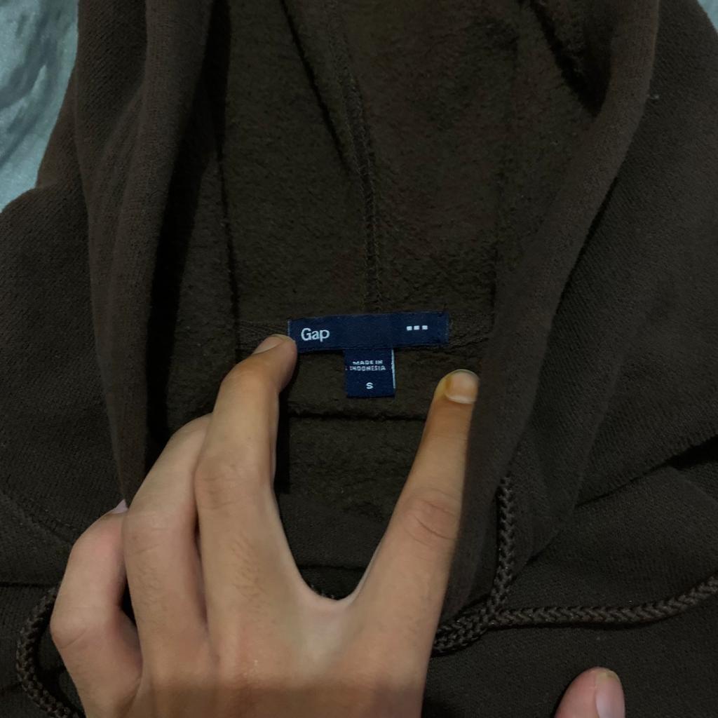 Hoodie gap brown original made in Indonesia, Fesyen Pria, Pakaian , Atasan  di Carousell