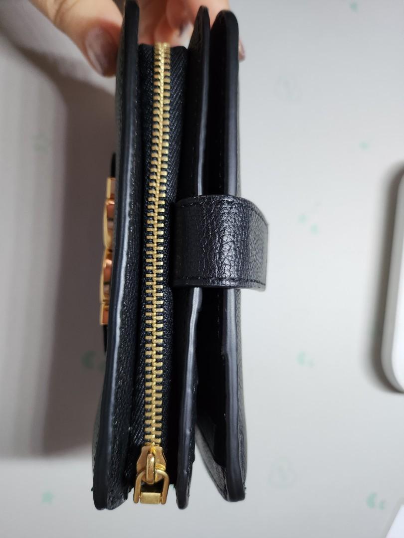 Toujours online compact wallet