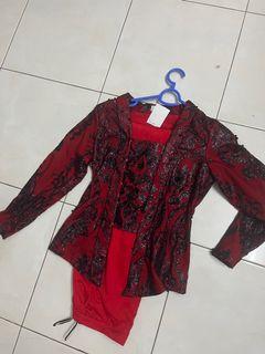 Kebaya Merah Bak Tailor