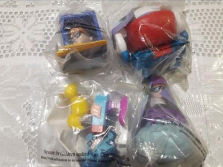 Kiddie Meal Year 2000 Dexter's Laboratory Sealed (Category: Children's Books) located in Quezon City. Submitted by senseirokyudan (Listing ID 1182727984, Image 2). Description: Kiddie Meal Year 2000 Dexter's laboratory Note: 2 items left for 1K Kindly PM Me for more details Thank You And God Bless.