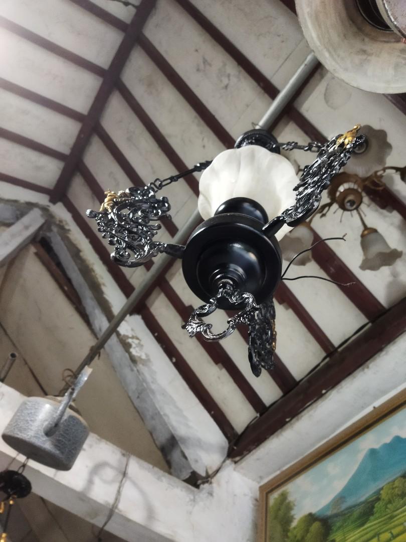 Lampu gantung model eropa, Antik, Lainnya di Carousell