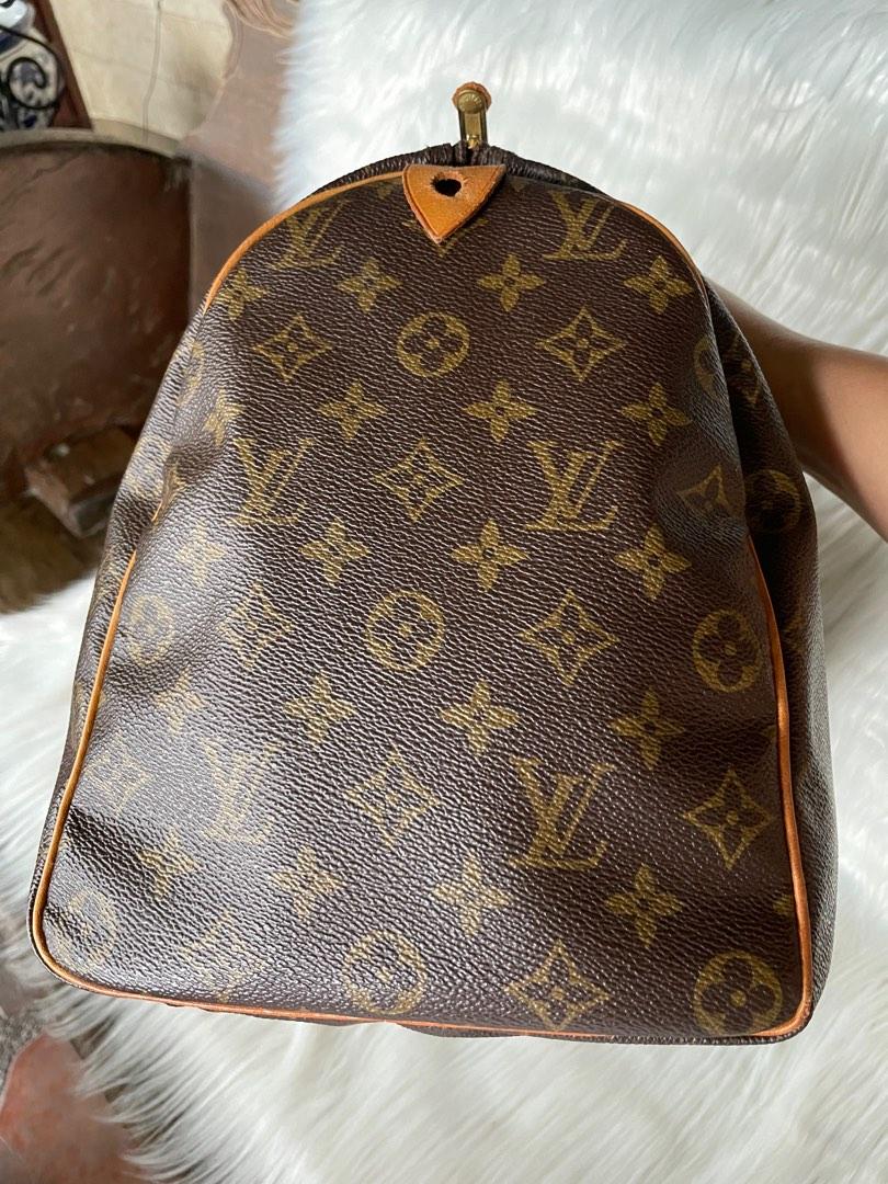 Louis Vuitton Speedy 40 (Category: Luxury Bags & Wallets) located in Mandaue City. Submitted by jane2872 (Listing ID 1182792066, Image 3). Description: Size 40 Monogram Authentic No Leather Puller No Padlock & Key No Dustbag Fixed Price + Shipping (LBC).