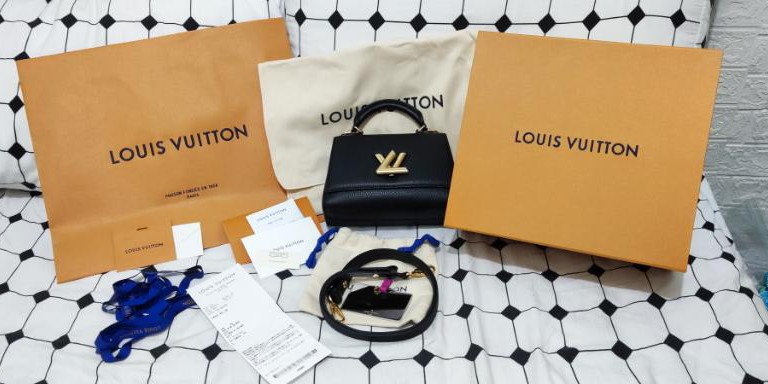 Shop Louis Vuitton TWIST Louis Vuitton TWIST ONE HANDLE BB by Bellaris