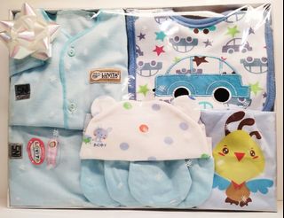 (Category: ) located in . Submitted by mdwardrobe (Listing ID 1182796170, Image 1). Description: .