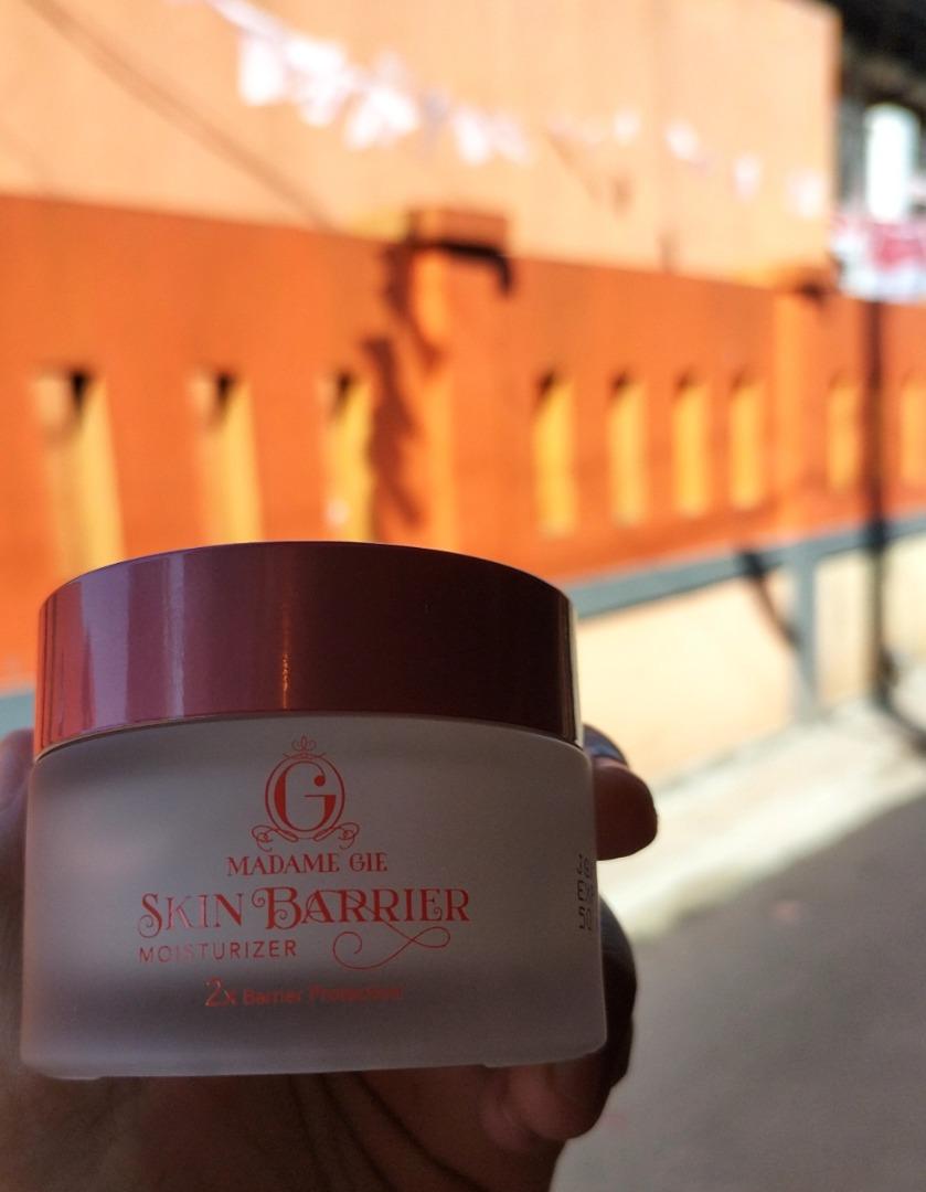 Madamegie moisturizer skin barier. (Kategori: Rias Wajah) berada di Bekasi. Dikirim oleh nabillazahravianty1076 (ID iklan 1182706354, Gambar 2). Deskripsi: Produknya baru di buka aja yaww alasan di jual karna punya ku sisa setengah pas akhir"ini malah kurang cocok.pengiriman dari Bekasi,bisa cod juga.