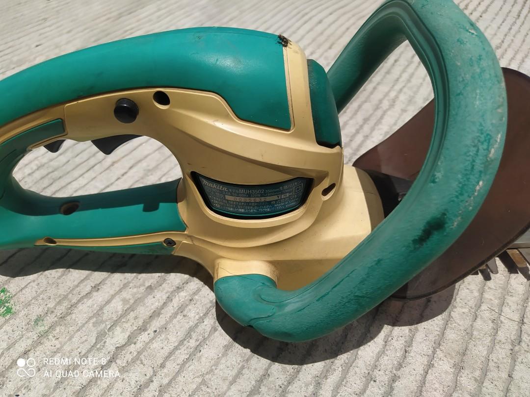 Makita Hedge Trimmer (Category: Grass Mowers & Trimmers) located in Pasay City. Submitted by marineljapansurplus (Listing ID 1182735216, Image 3). Description: Makita Hedge Trimmer Model: MUH3502 Power Supply: 110v 320W Good working condition Video available upon request.