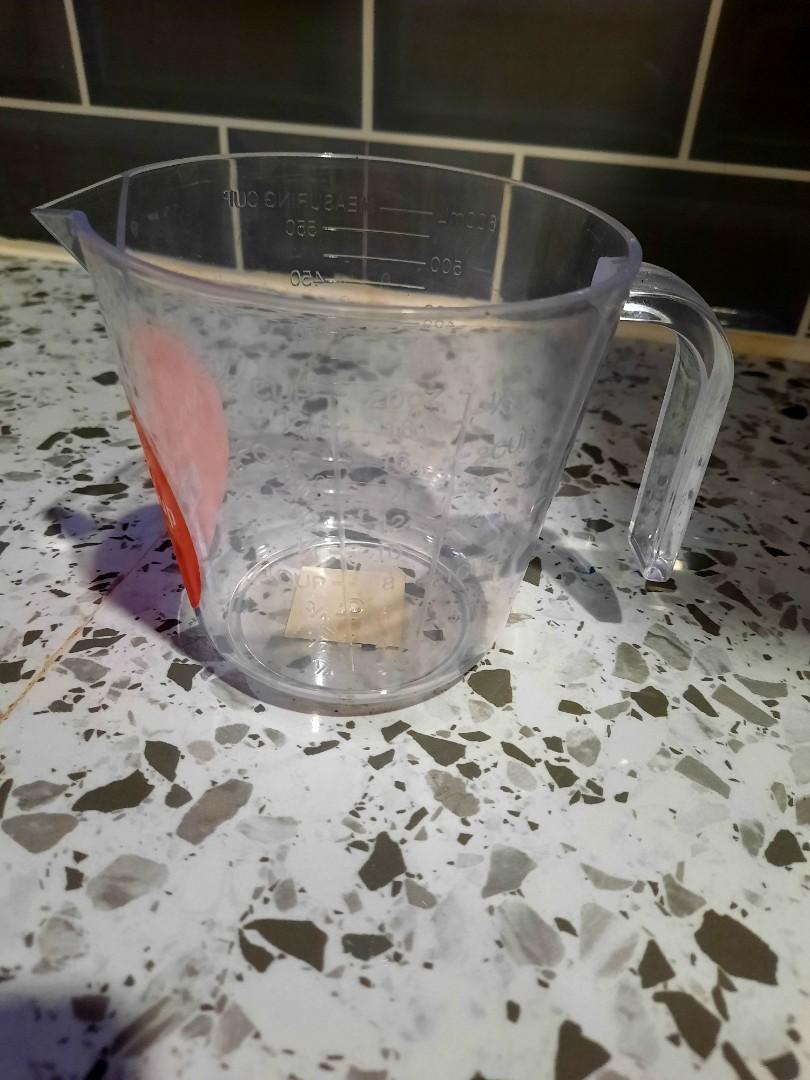 MEASURING CUP (Category: Bakeware) located in Makati City. Submitted by darlenc (Listing ID 1182845143, Image 2). Description: Brand new acrylic Measuring Cup One Pint or One Half Liter.