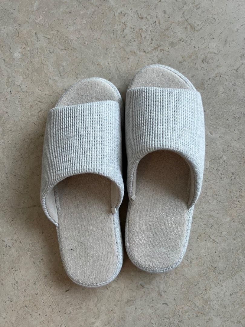 Uniqlo mens slippers hotsell