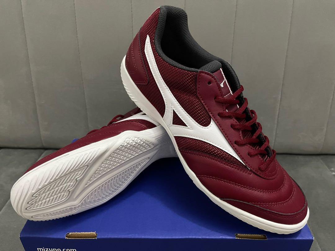 Mizuno futsal, Sports Equipment, Sports & Games, Racket & Ball Sports ...