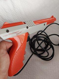NES ZAPPER NINTENDO 1985 MINT