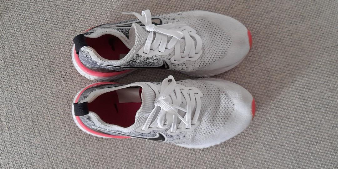 NIKE flyknit running shoes size US 7 Women s Fashion Shoes on