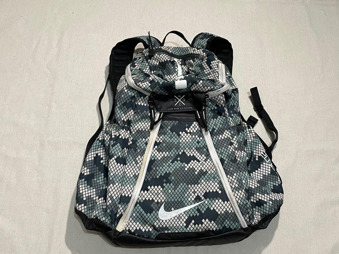 Nike Quad Zip System 二手大容量後背包, 他的時尚, 包包與錢包, 背包在旋轉拍賣