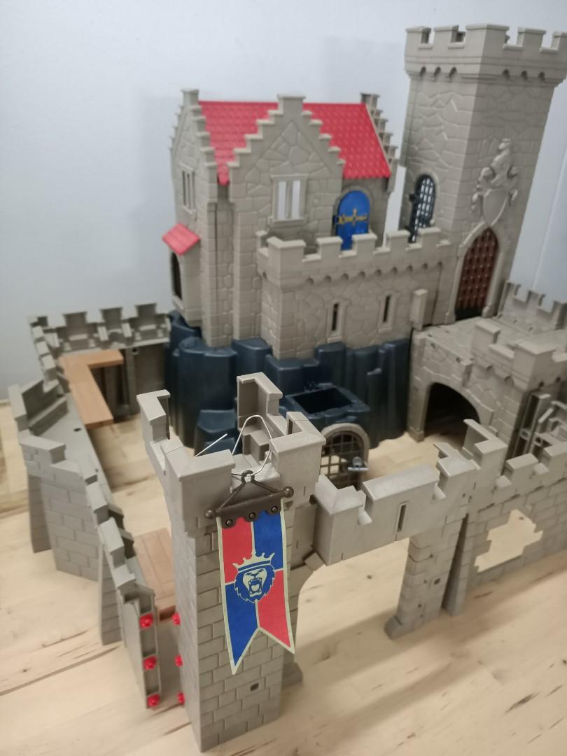 Playmobil 6000 Lion Knights Castle, Hobbies & Toys, Toys & Games on Carousell